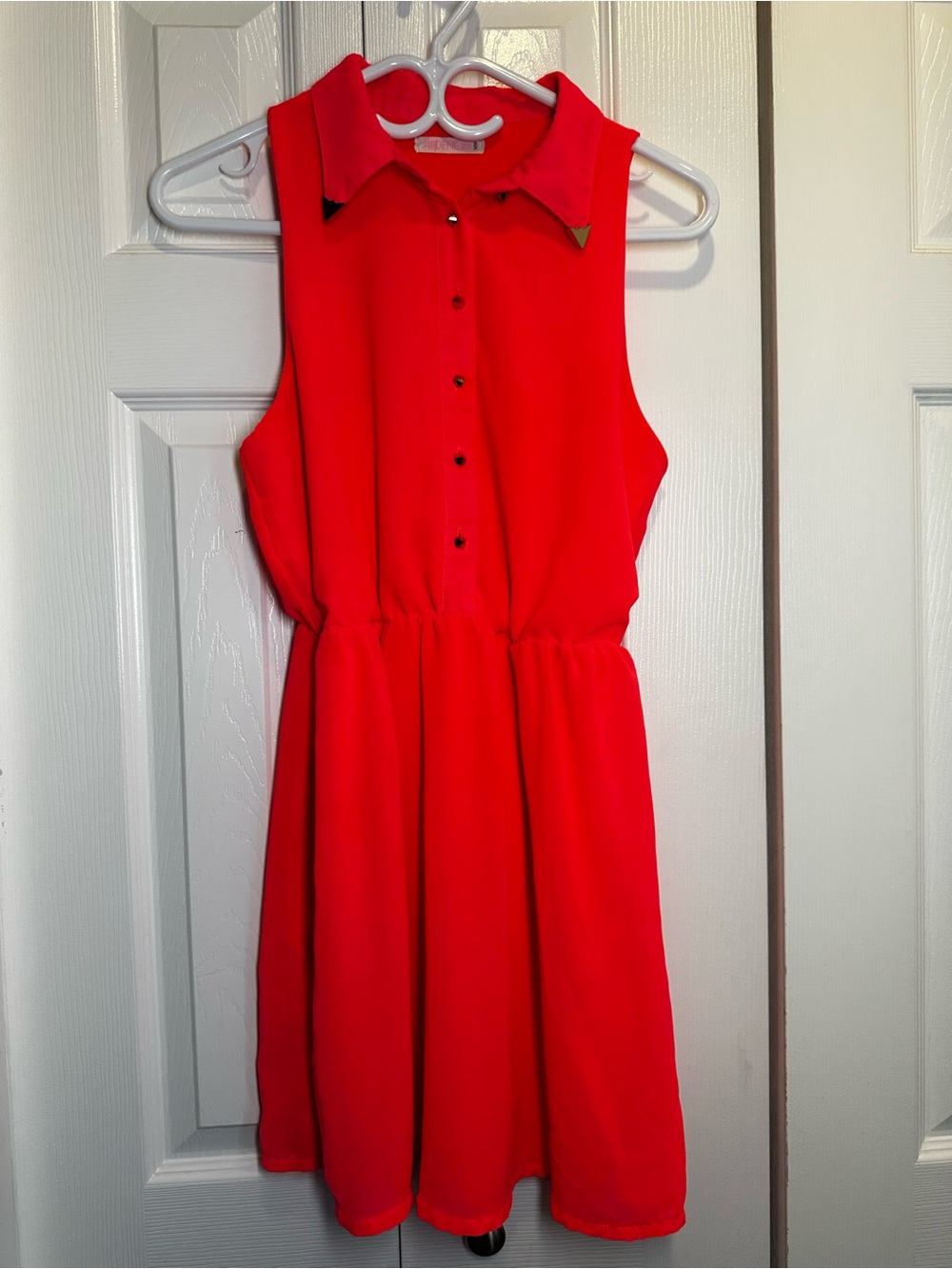 Ardene Bright Coral Sleeveless Collared Button Dress gold accents #120